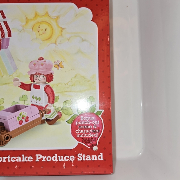 The World of Strawberry Shortcake 123 Piece Construction Set: Produce Stand/BNIB - Picture 5 of 12